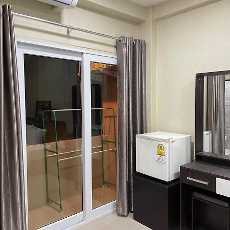 Hug Me Guesthouse Патая Екстериор снимка